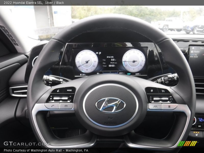 Silver / Black 2022 Hyundai Elantra SEL
