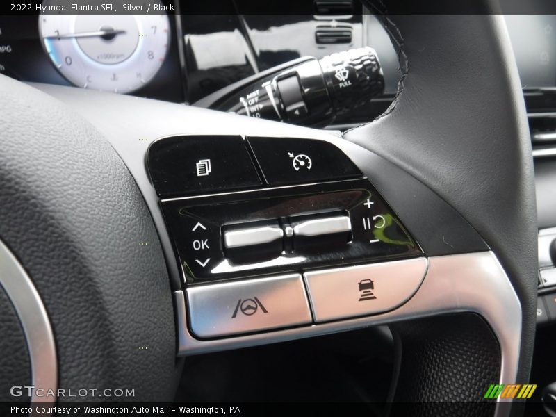 Silver / Black 2022 Hyundai Elantra SEL