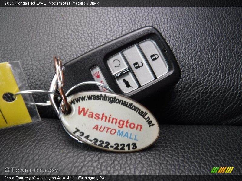 Modern Steel Metallic / Black 2016 Honda Pilot EX-L