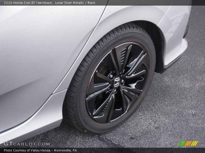 Lunar Silver Metallic / Black 2019 Honda Civic EX Hatchback