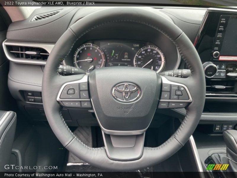 Blueprint / Black 2022 Toyota Highlander XLE AWD