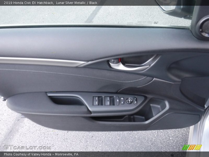 Lunar Silver Metallic / Black 2019 Honda Civic EX Hatchback