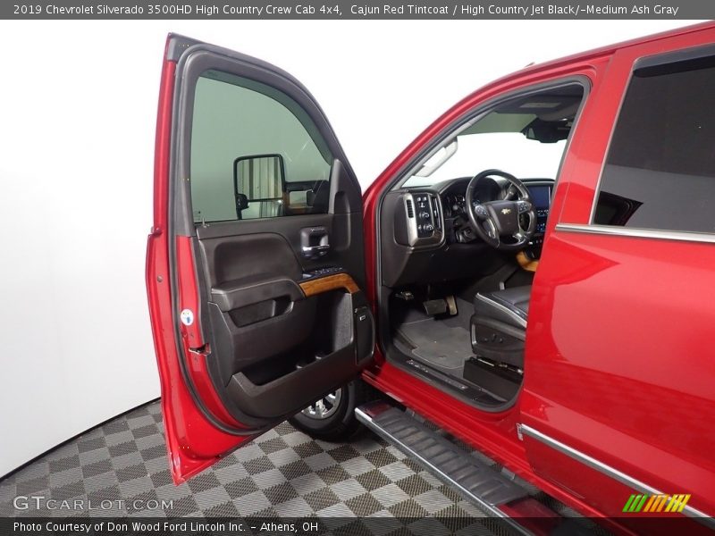 Cajun Red Tintcoat / High Country Jet Black/­Medium Ash Gray 2019 Chevrolet Silverado 3500HD High Country Crew Cab 4x4