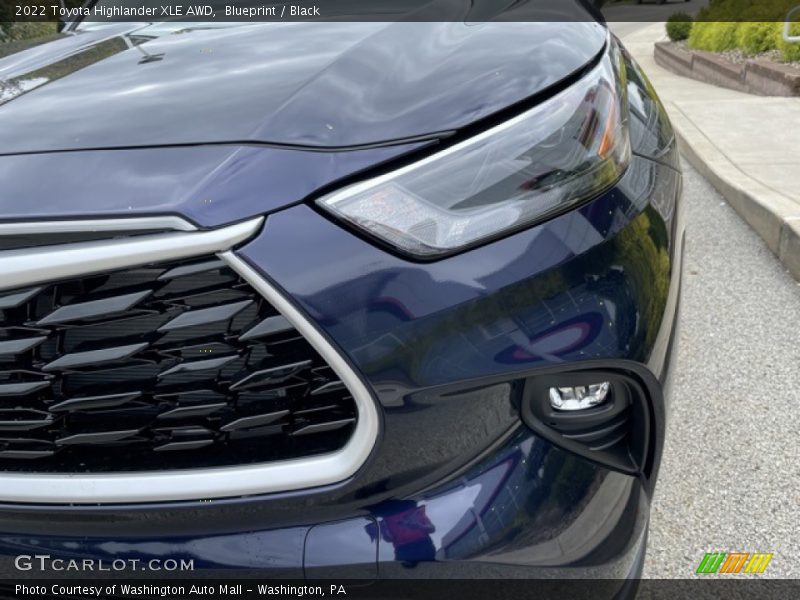 Blueprint / Black 2022 Toyota Highlander XLE AWD