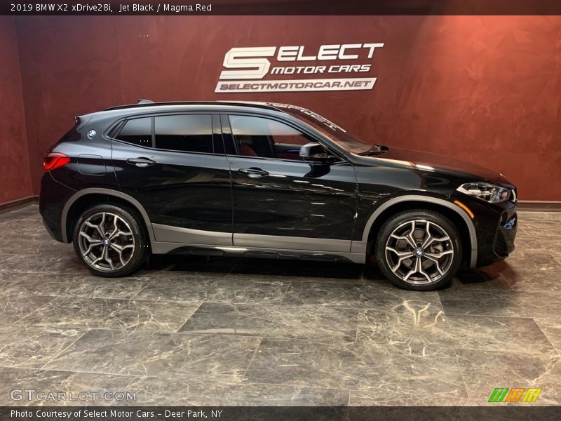 Jet Black / Magma Red 2019 BMW X2 xDrive28i