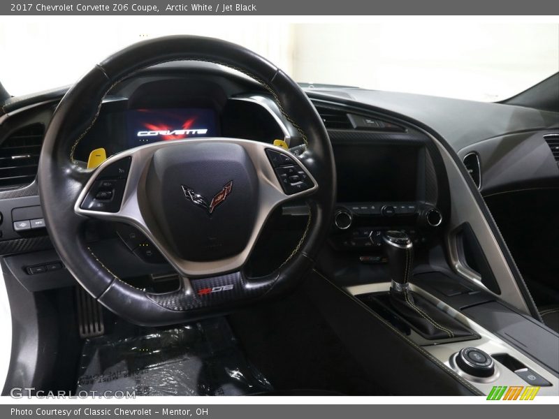 Arctic White / Jet Black 2017 Chevrolet Corvette Z06 Coupe