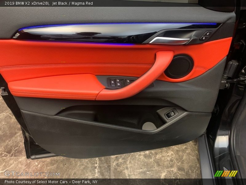 Jet Black / Magma Red 2019 BMW X2 xDrive28i