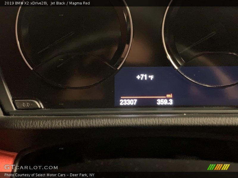 Jet Black / Magma Red 2019 BMW X2 xDrive28i