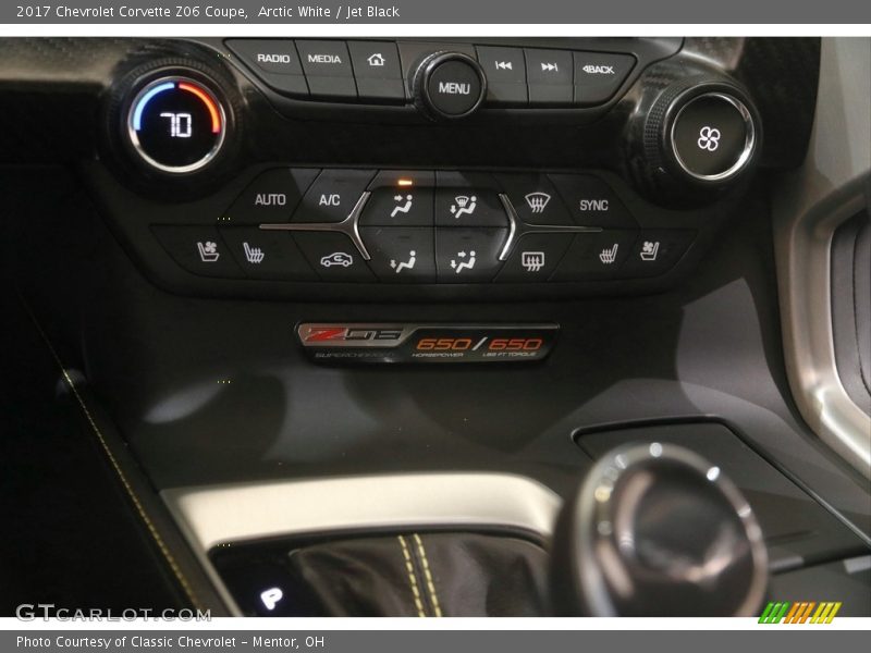 Arctic White / Jet Black 2017 Chevrolet Corvette Z06 Coupe