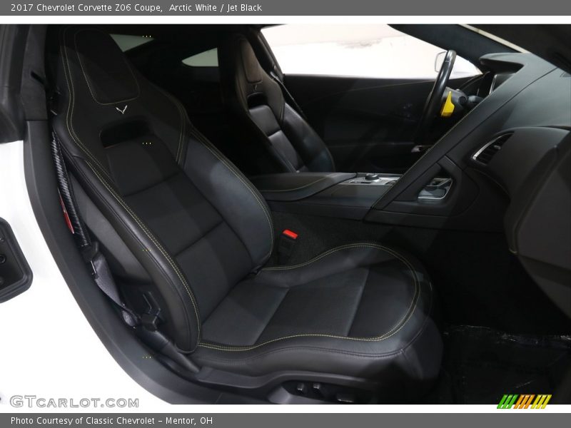 Arctic White / Jet Black 2017 Chevrolet Corvette Z06 Coupe