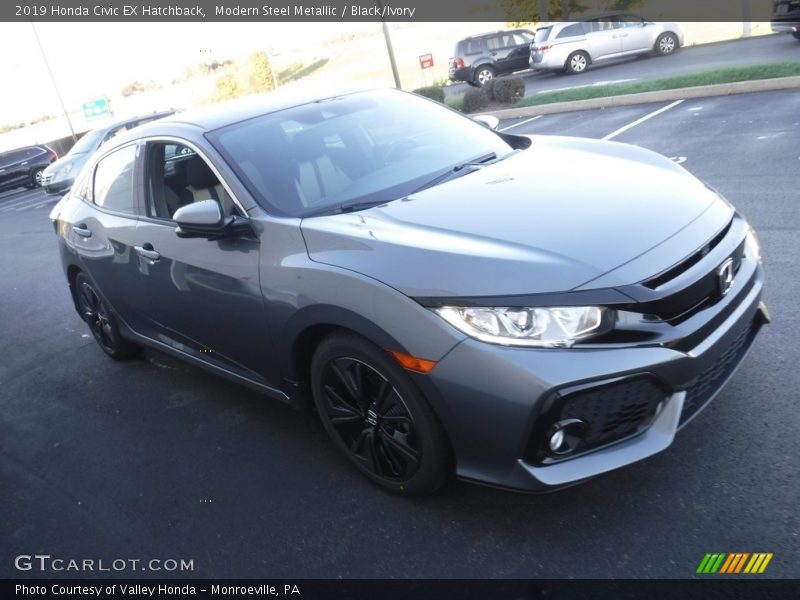 Modern Steel Metallic / Black/Ivory 2019 Honda Civic EX Hatchback