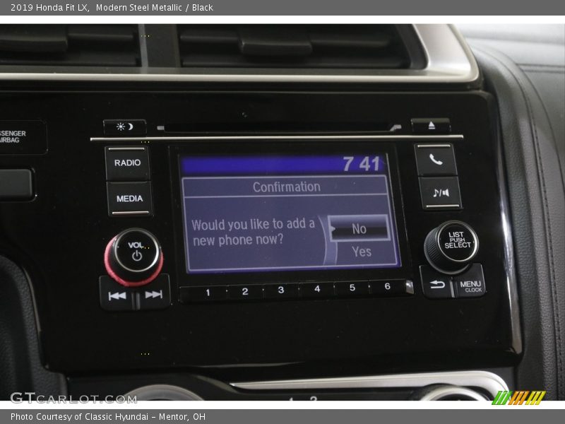 Modern Steel Metallic / Black 2019 Honda Fit LX