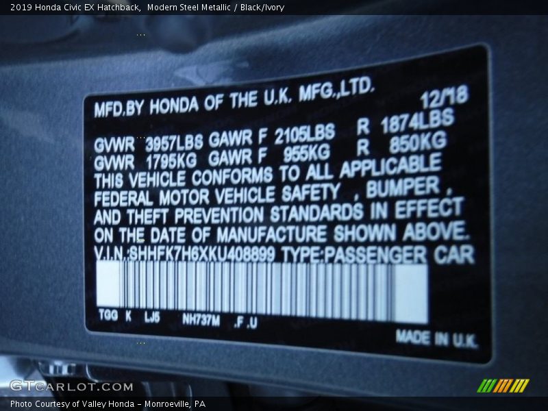 Modern Steel Metallic / Black/Ivory 2019 Honda Civic EX Hatchback