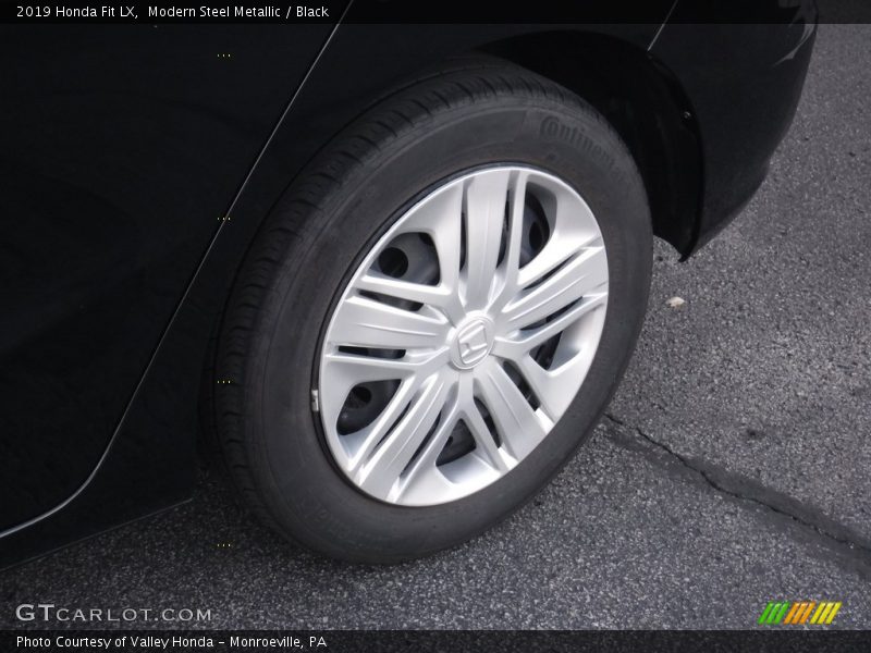 Modern Steel Metallic / Black 2019 Honda Fit LX