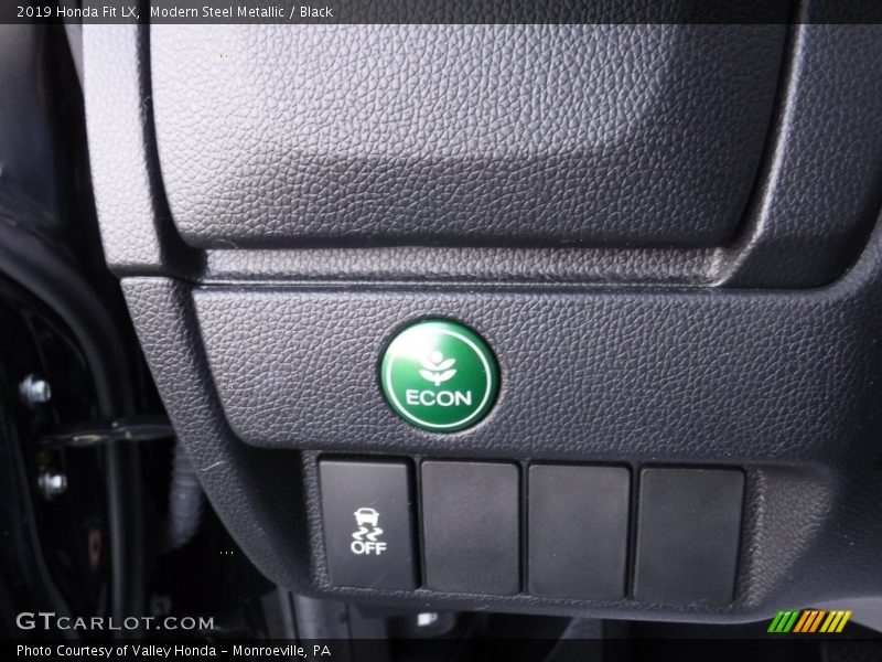 Modern Steel Metallic / Black 2019 Honda Fit LX