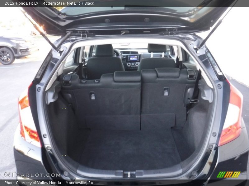 Modern Steel Metallic / Black 2019 Honda Fit LX
