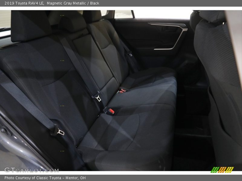 Magnetic Gray Metallic / Black 2019 Toyota RAV4 LE