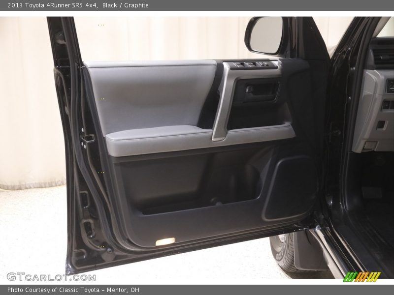Black / Graphite 2013 Toyota 4Runner SR5 4x4