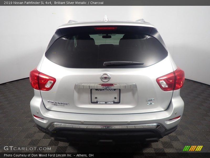 Brilliant Silver Metallic / Charcoal 2019 Nissan Pathfinder SL 4x4