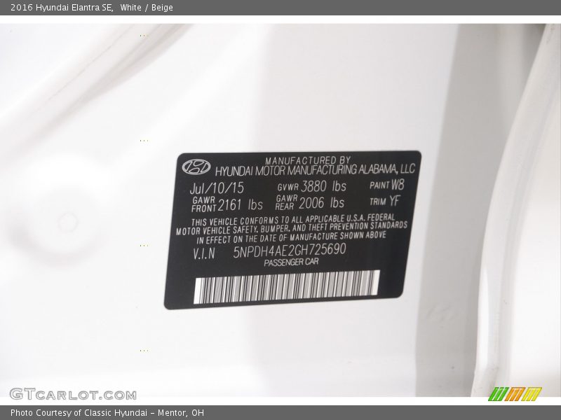 White / Beige 2016 Hyundai Elantra SE