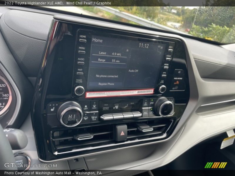 Wind Chill Pearl / Graphite 2022 Toyota Highlander XLE AWD