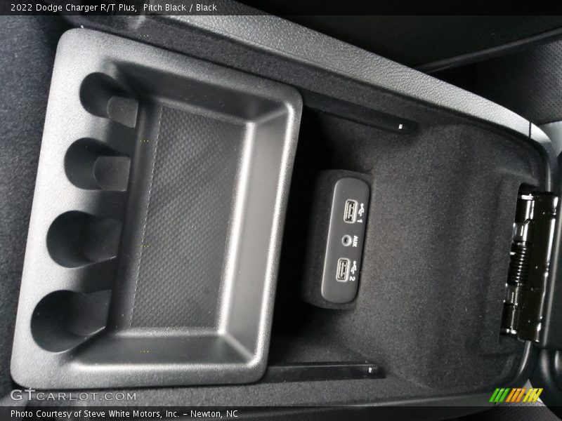 Pitch Black / Black 2022 Dodge Charger R/T Plus
