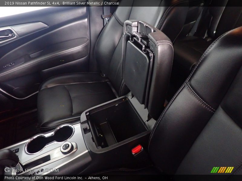 Brilliant Silver Metallic / Charcoal 2019 Nissan Pathfinder SL 4x4