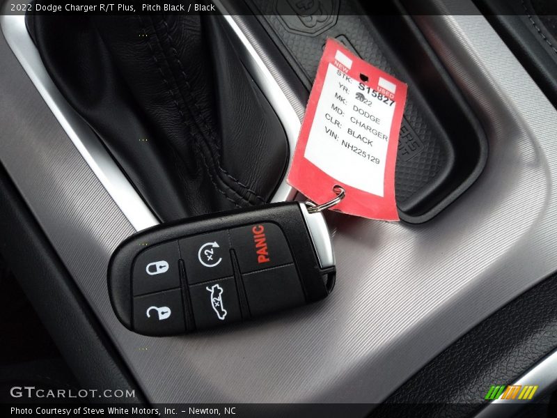 Pitch Black / Black 2022 Dodge Charger R/T Plus