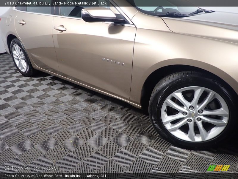 Sandy Ridge Metallic / Jet Black 2018 Chevrolet Malibu LT