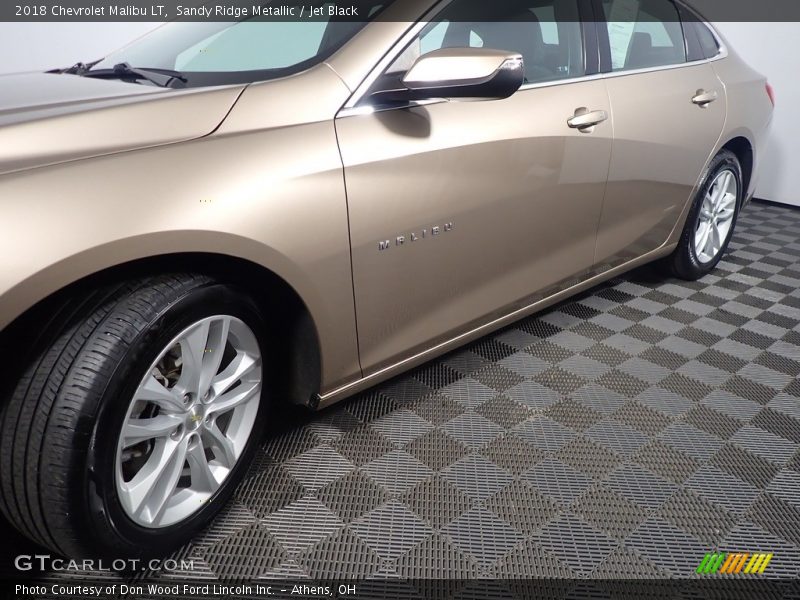 Sandy Ridge Metallic / Jet Black 2018 Chevrolet Malibu LT