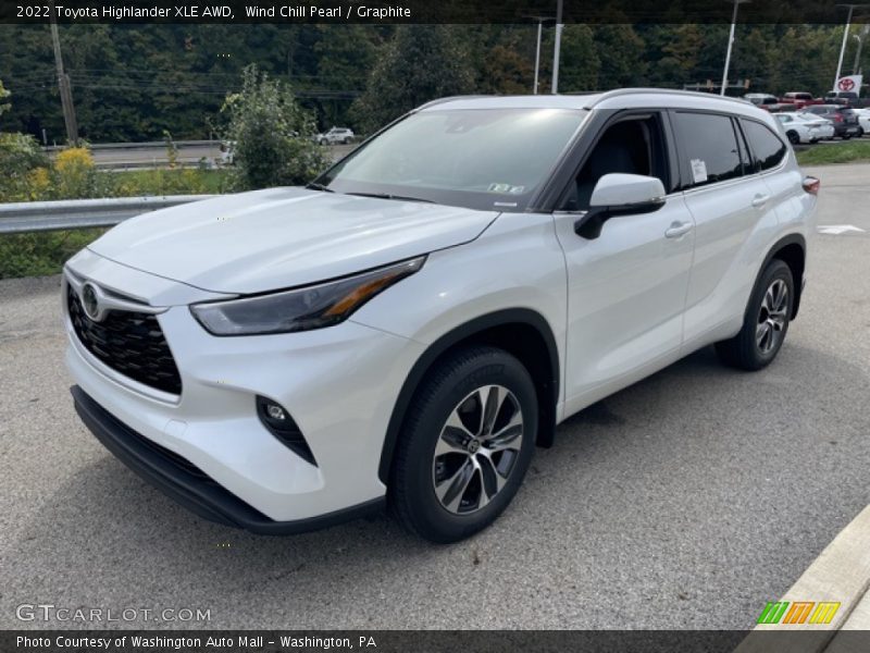 Wind Chill Pearl / Graphite 2022 Toyota Highlander XLE AWD