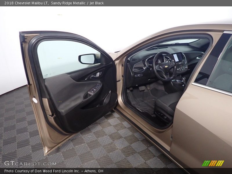 Sandy Ridge Metallic / Jet Black 2018 Chevrolet Malibu LT