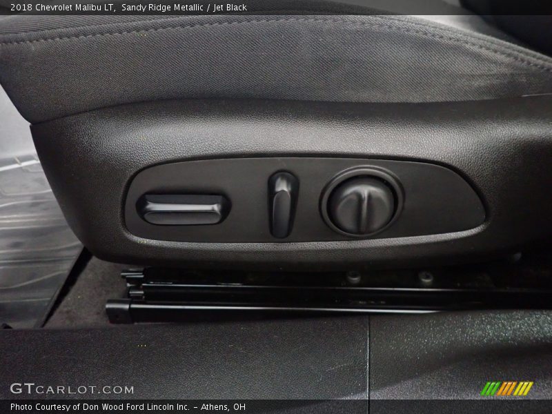 Sandy Ridge Metallic / Jet Black 2018 Chevrolet Malibu LT