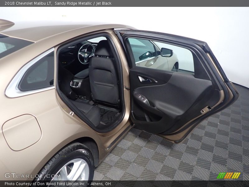 Sandy Ridge Metallic / Jet Black 2018 Chevrolet Malibu LT