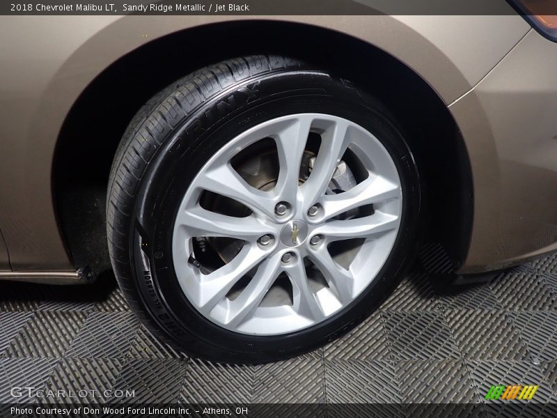 Sandy Ridge Metallic / Jet Black 2018 Chevrolet Malibu LT