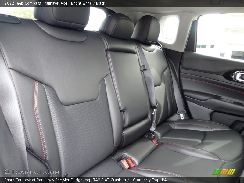 Bright White / Black 2022 Jeep Compass Trailhawk 4x4