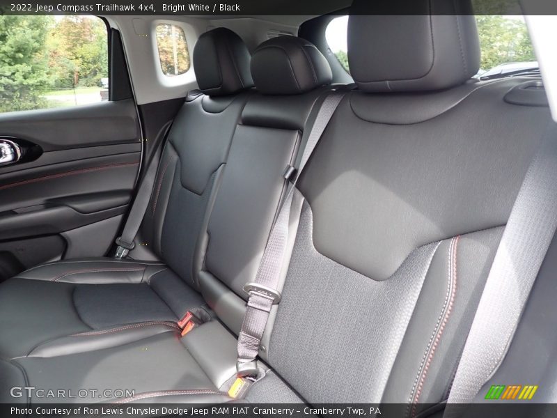 Bright White / Black 2022 Jeep Compass Trailhawk 4x4
