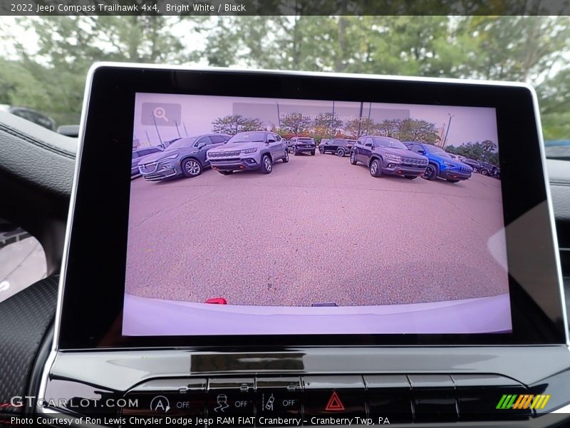 Bright White / Black 2022 Jeep Compass Trailhawk 4x4