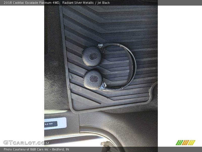 Radiant Silver Metallic / Jet Black 2018 Cadillac Escalade Platinum 4WD