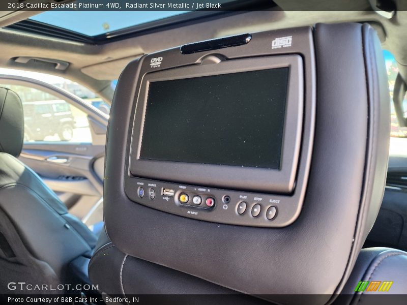 Radiant Silver Metallic / Jet Black 2018 Cadillac Escalade Platinum 4WD