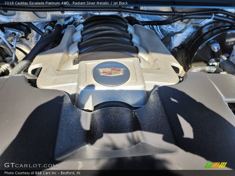 Radiant Silver Metallic / Jet Black 2018 Cadillac Escalade Platinum 4WD