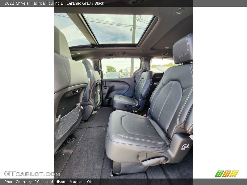 Ceramic Gray / Black 2022 Chrysler Pacifica Touring L