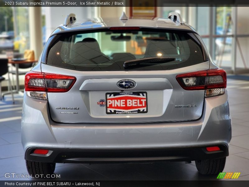 Ice Silver Metallic / Black 2023 Subaru Impreza Premium 5-Door
