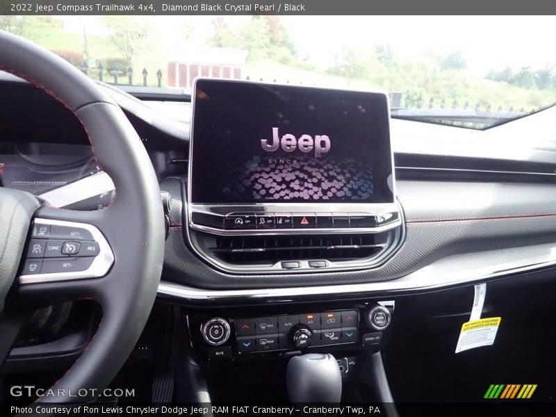 Diamond Black Crystal Pearl / Black 2022 Jeep Compass Trailhawk 4x4