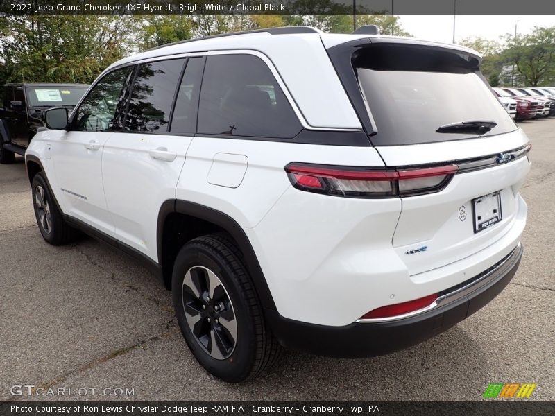 Bright White / Global Black 2022 Jeep Grand Cherokee 4XE Hybrid