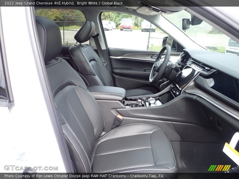 Bright White / Global Black 2022 Jeep Grand Cherokee 4XE Hybrid