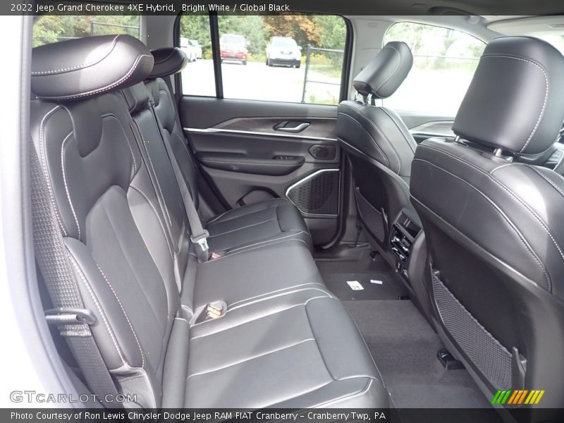 Bright White / Global Black 2022 Jeep Grand Cherokee 4XE Hybrid
