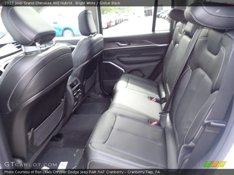 Bright White / Global Black 2022 Jeep Grand Cherokee 4XE Hybrid