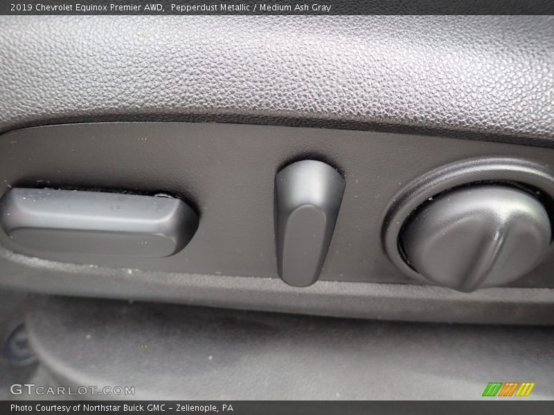 Pepperdust Metallic / Medium Ash Gray 2019 Chevrolet Equinox Premier AWD
