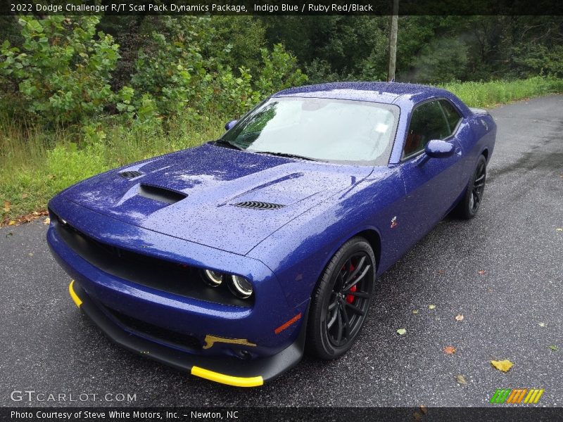 Indigo Blue / Ruby Red/Black 2022 Dodge Challenger R/T Scat Pack Dynamics Package